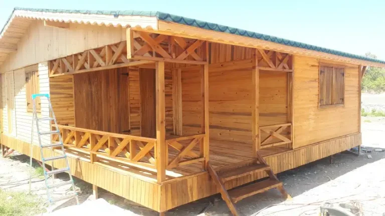 Muğla Datçada yaptığımız yakın çekimli çapraz korkuluklu 70 m2 "anahtar teslim ahşap ev"