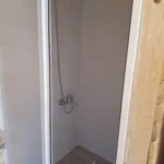 Küçük Ahşap Bungalov İç Banyo