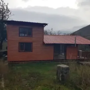 Ahşap karkaslı ev yan