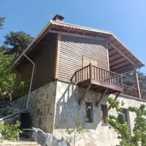 Ahşap Taş Ev Altı