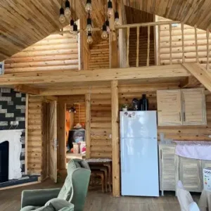 İki Katlı Tomruk Ev İç Loft Kat Görseli