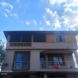 Tuğla Bina Üzeri Ahşap Ev
