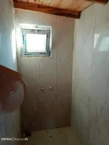 Banyo Düz Fayans Pencere