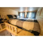 Loft kat dinlenmek için yatma yeri