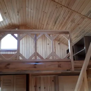 Çarpraz korkuluklu loft kat