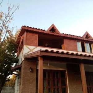 Tuğla üstü ahşap ev
