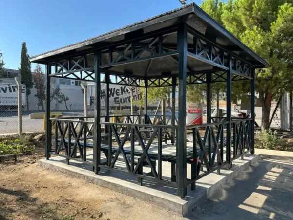 Antrasit ile ahşapın buluşması