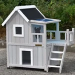 İki Katlı Kedi Evi Şirin bir kedi evi.