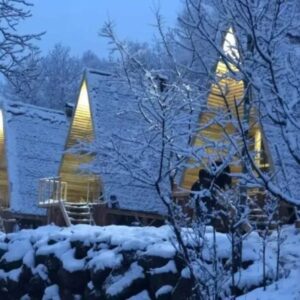 Üçgen Dik Çatı Ahşap Bungalov